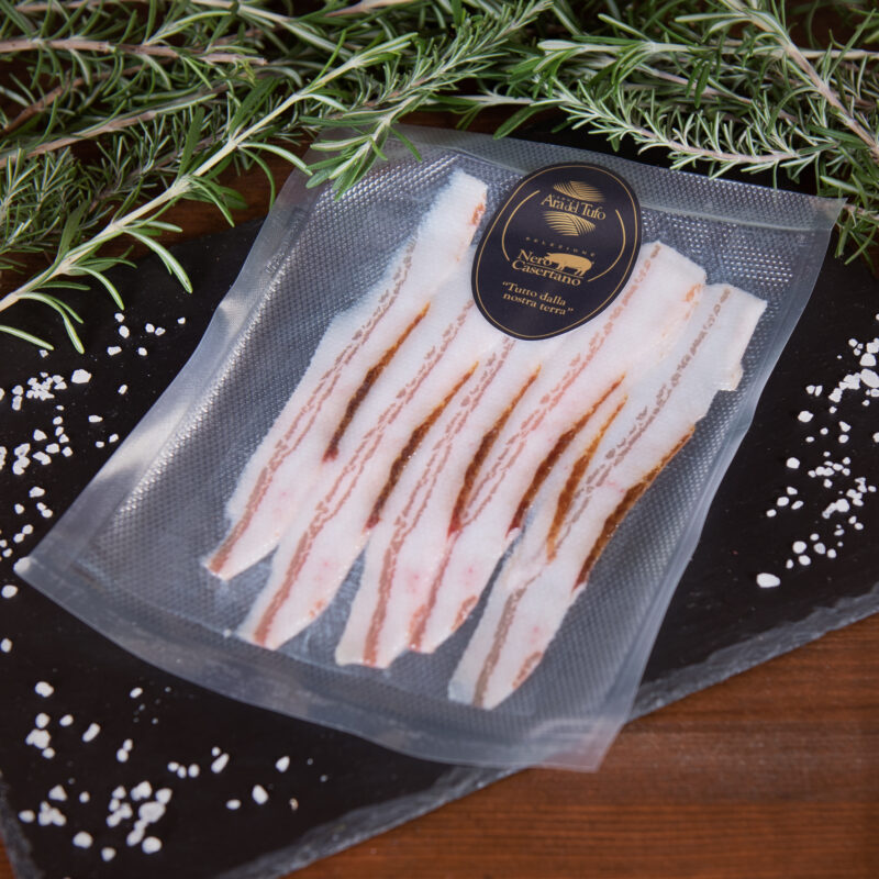 Pancetta tesa stagionata biologica affettata - immagine 2